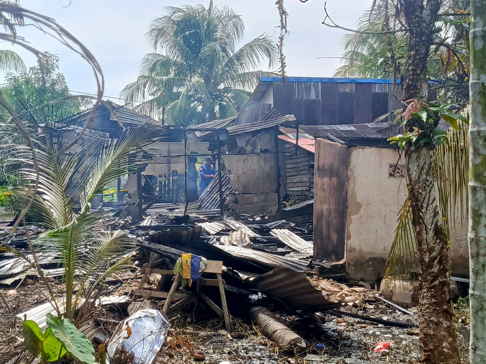 Sebuah Rumah Warga di Semparuk Dilahap Si Jago Merah, Kerugian Diperkirakan Rp100 Juta