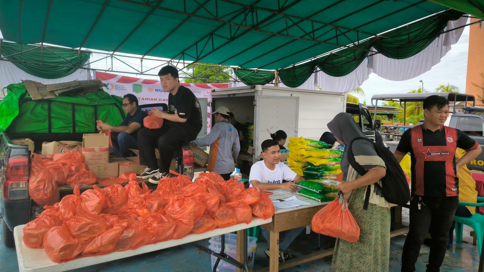 Distan KP Sambas Gelar Gerakan Pangan Murah, Bantu Stabilisasi Harga dan Pasokan