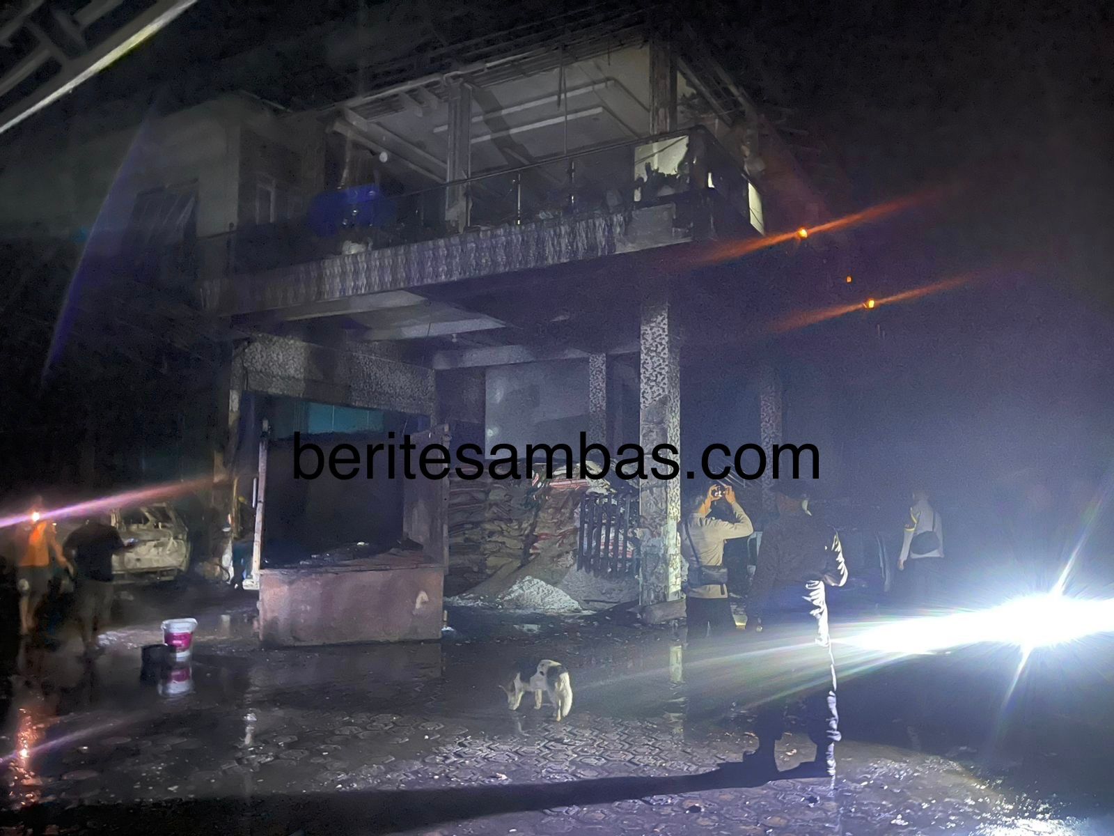 Rumah dan Gudang di Desa Cipta Karya Bengkayang Terbakar, Sejumlah Kendaraan Ikut Hangus