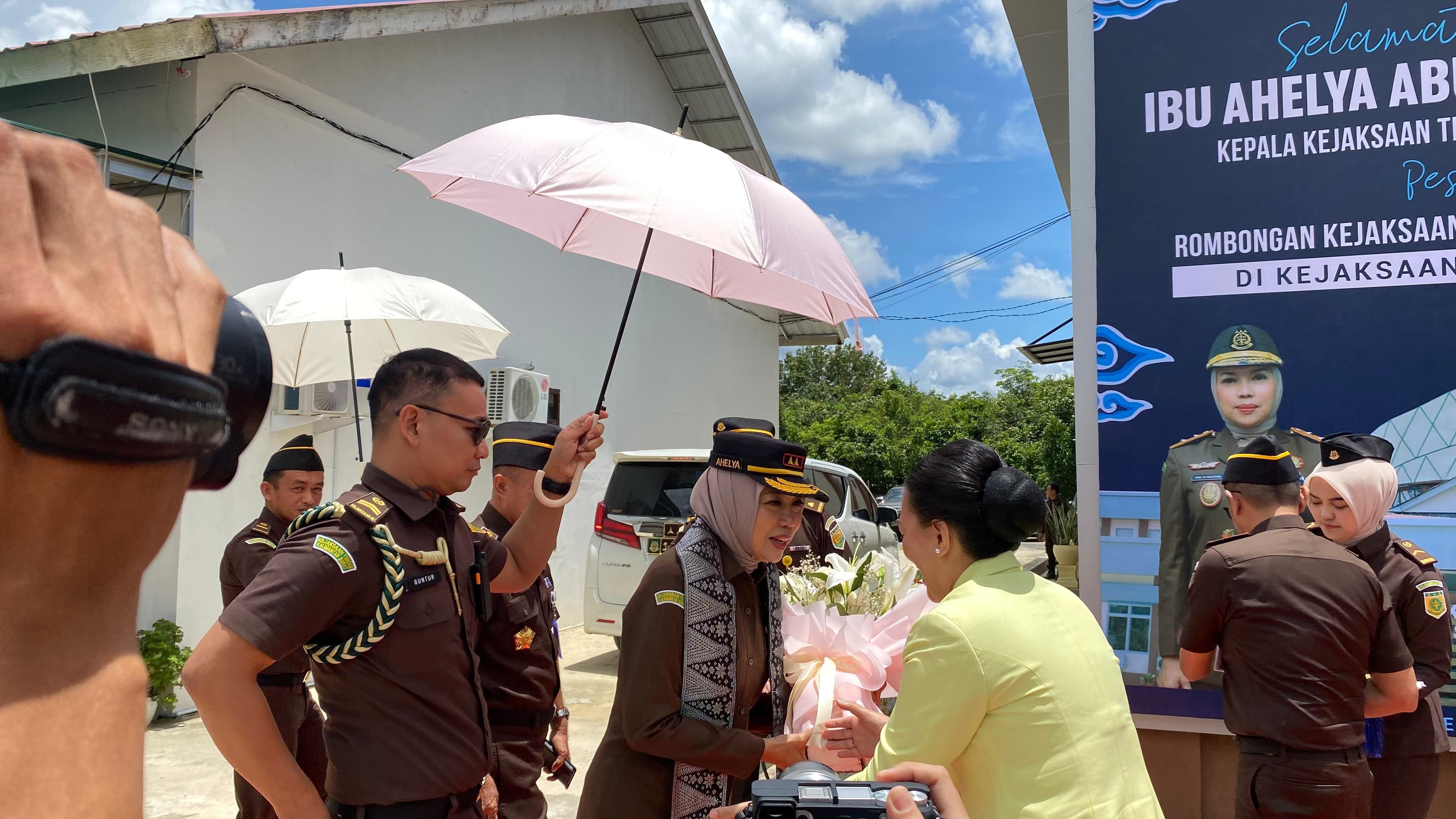 Kajati Kalbar Resmikan Gedung Baru Kejari Sambas, Apresiasi Dukungan Pemkab Sambas