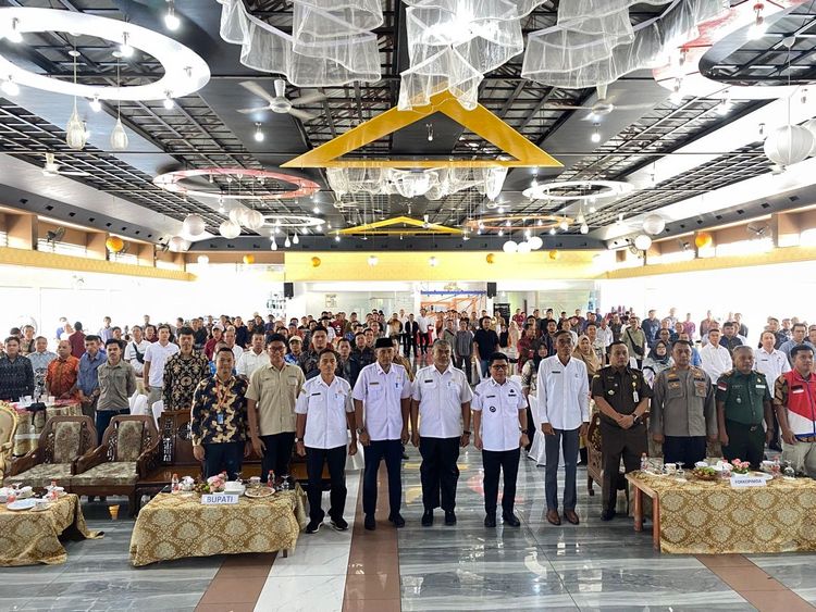 195 Kopdes Merah Putih Ikuti Bimtek, Bupati Sambas Berharap Bisa Gerakkan Roda Ekonomi Desa