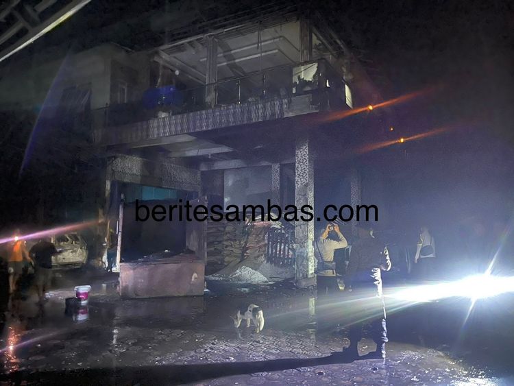 Rumah dan Gudang di Desa Cipta Karya Bengkayang Terbakar, Sejumlah Kendaraan Ikut Hangus