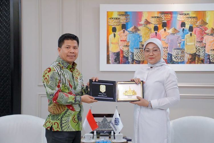 Bupati Sambas Kunker ke Menaker Ida Fauziyah : Komitmen Tingkatkan Potensi SDM Mumpuni di Kabupaten Sambas