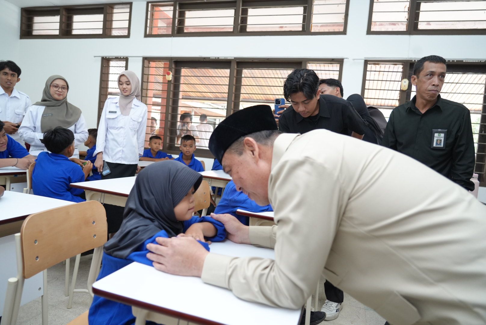 Pemprov Kalbar Revitalisasi 26 SMA untuk Perkuat Kualitas Pendidikan