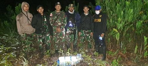 Satgas Pamtas RI-Malaysia Gagalkan Penyelundupan 16 Kg Sabu di Perbatasan