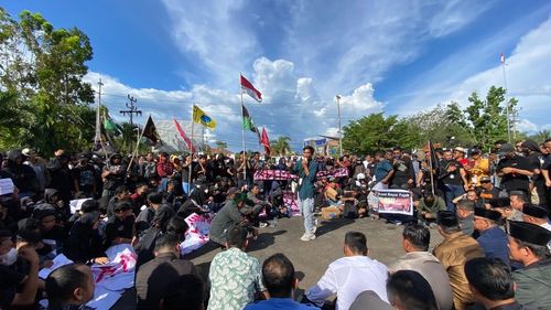 Demonstrasi Aliansi Sambas Bergerak, Tuntut 9 Poin Perubahan untuk Kabupaten Sambas