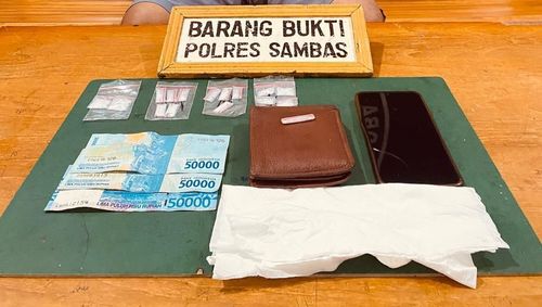 Polres Sambas Tangkap Pengedar, 16 Paket Sabu Berhasil Disita