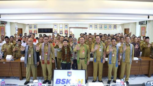 Bupati Sambas dan Kepala Desa se-Kabupaten Sambas Sharing Knowledge di BSKDN Kemendagri