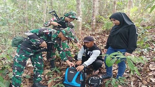 Satgas Yonkav 12/BC Gagalkan Upaya Dua WNI Menjadi Pelintas Batas Ilegal