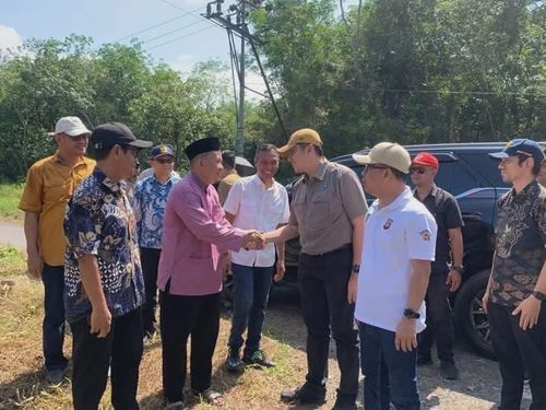 Herzaky Mahendra Tinjau Usulan Inpres Jalan Daerah di Sambas, Warga Harapkan Akses Lebih Baik