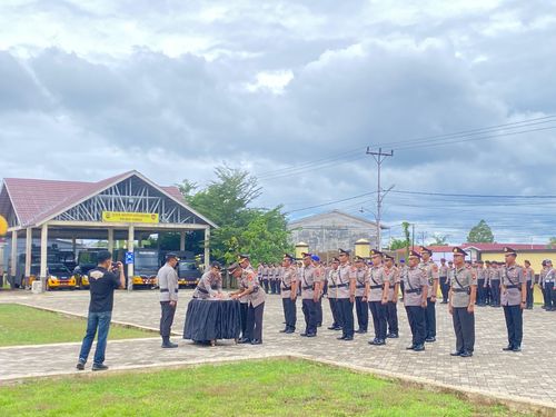Rotasi Pejabat, Polres Sambas Lantik Pejabat Utama dan Kapolsek Baru