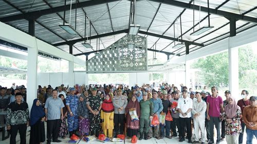 Pemkab Sambas Gelar Pasar Murah untuk Tekan Inflasi di Desa Temajuk